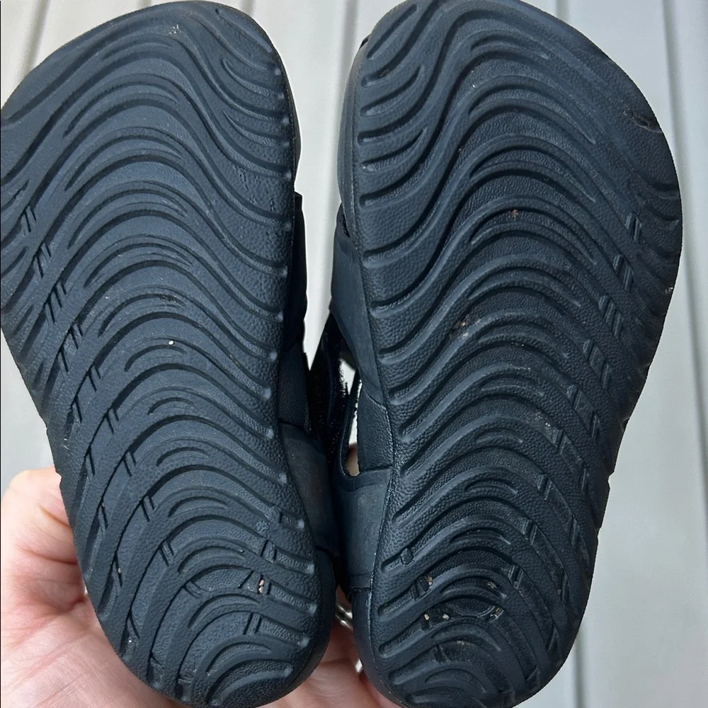 Nike Black Sandals - Picture 3 of 3